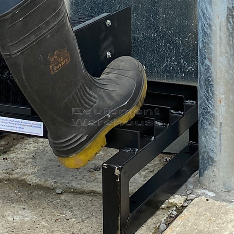 boot cleaning brush stand
